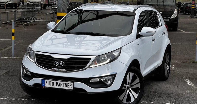 Kia Sportage cena 53500 przebieg: 186000, rok produkcji 2012 z Karczew małe 631